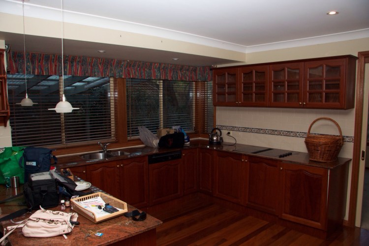 The kitchen, the day we collected our keys!