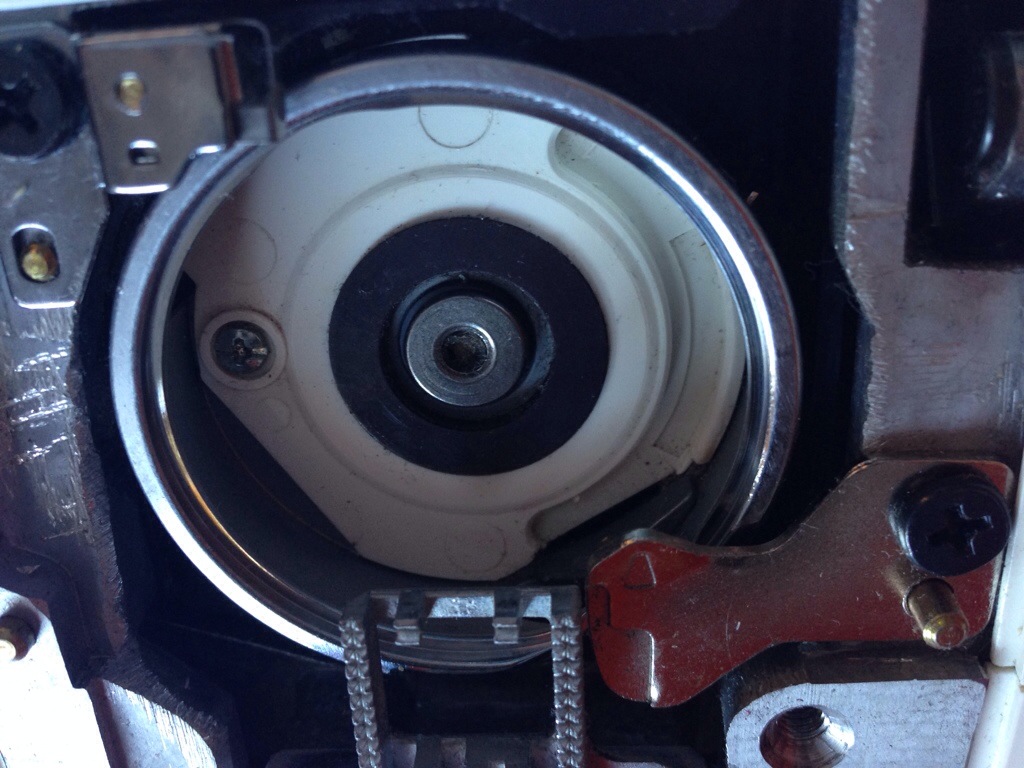 Clean again under bobbin